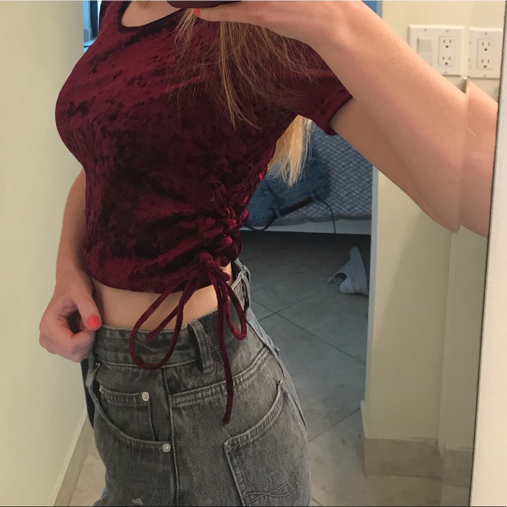 LA hearts PacSun velvet cropped top